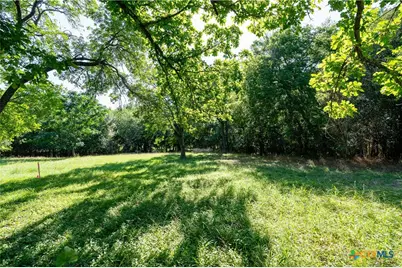 505 N Commerce Street, Lockhart, TX 78644 - Photo 1