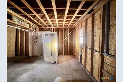 305 E Second Street, Cuero, TX 77954 - Photo 6