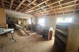 1902 N McLeod St, Cuero, TX 77954 - Photo 10