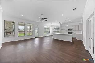 7912 Emery Oaks Dr, Temple, TX 76502 - Photo 10