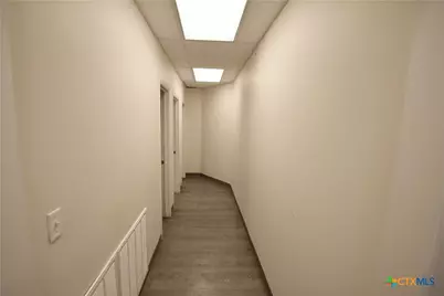 2112 N Navarro, Victoria, TX 77901 - Photo 4