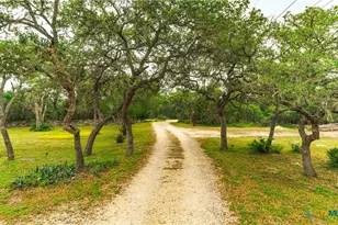 1218 Oakwood Loop, Wimberley, TX 78676 - Photo 4