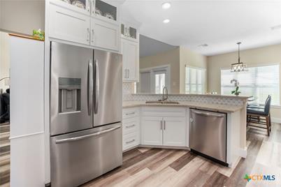 105 N Redfish Retreat Drive, Port Lavaca, TX 77979 - Photo 12