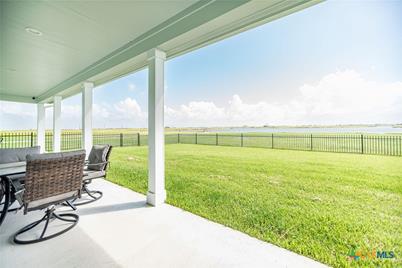 105 N Redfish Retreat Drive, Port Lavaca, TX 77979 - Photo 10
