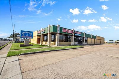 4202 N Navarro Street, Victoria, TX 77901 - Photo 1
