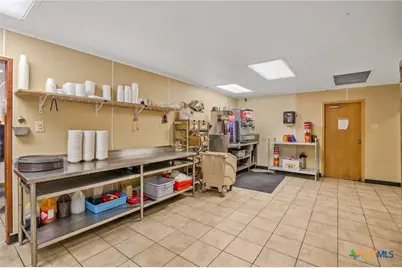 4202 N Navarro Street, Victoria, TX 77901 - Photo 38