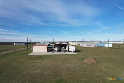 1012 W Denver Avenue, Seadrift, TX 77983 - Photo 4