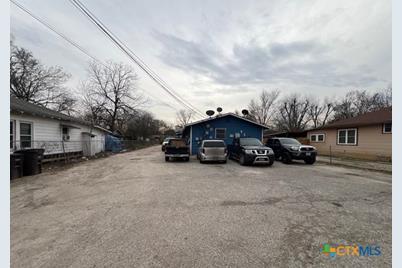 710 E Southcross Boulevard, San Antonio, TX 78214 - Photo 26