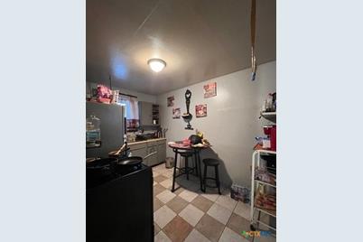 710 E Southcross Boulevard, San Antonio, TX 78214 - Photo 20