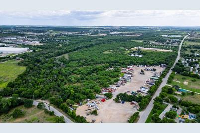 1903 Wald Road, New Braunfels, TX 78132 - Photo 14