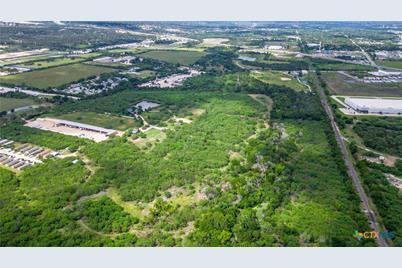 1903 Wald Road, New Braunfels, TX 78132 - Photo 6