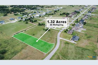 66 Wellspring Boulevard, Victoria, TX 77904 - Photo 6