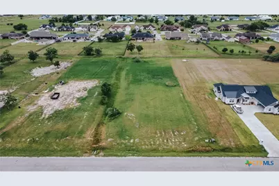 594 Dayspring, Victoria, TX 77904 - Photo 2