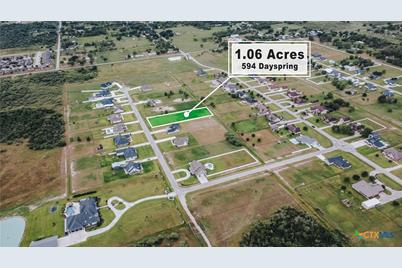 594 Dayspring, Victoria, TX 77904 - Photo 8