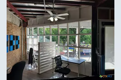 204 S Austin Street, Seguin, TX 78155 - Photo 6