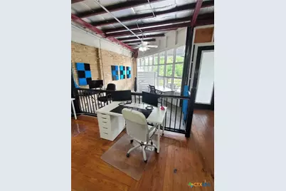 204 S Austin Street, Seguin, TX 78155 - Photo 10