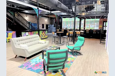 204 S Austin Street, Seguin, TX 78155 - Photo 2