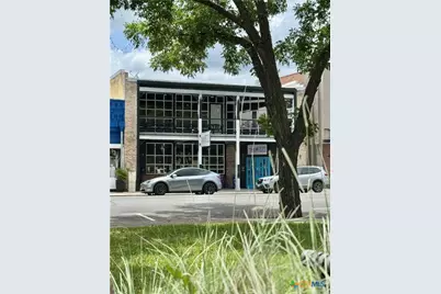 204 S Austin Street, Seguin, TX 78155 - Photo 1