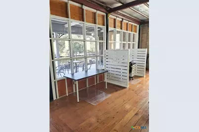 204 S Austin Street, Seguin, TX 78155 - Photo 20