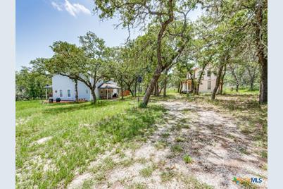 6300 Hickory Forrest Drive, Seguin, TX 78155 - Photo 24