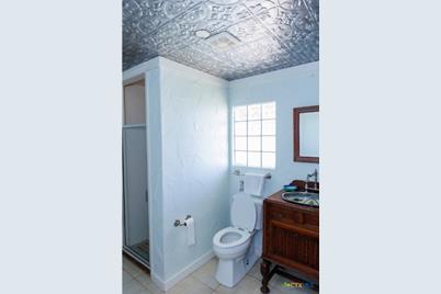 927 N Cr 307 Road, Port Alto, TX 77979 - Photo 10