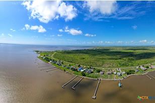 927 N Cr 307 Rd, Port Alto, TX 77979 - Photo 20