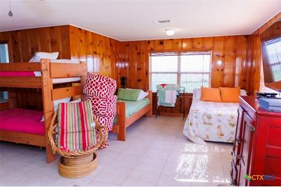 927 N Cr 307 Road, Port Alto, TX 77979 - Photo 8