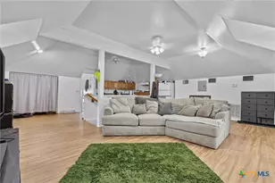 527 W San Antonio St, San Marcos, TX 78666 - Photo 26