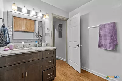 527 W San Antonio Street, San Marcos, TX 78666 - Photo 12