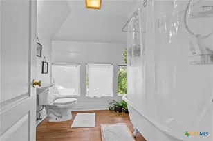 527 W San Antonio St, San Marcos, TX 78666 - Photo 28