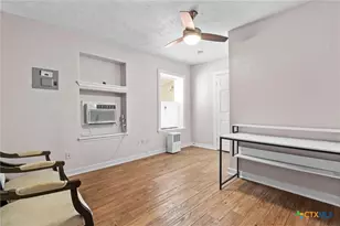 527 W San Antonio St, San Marcos, TX 78666 - Photo 20