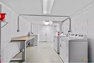 527 W San Antonio Street, San Marcos, TX 78666 - Photo 46