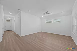 7914 Timber Holw Ln, Temple, TX 76502 - Photo 12