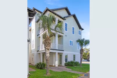 114 Lavaca Circle, Rockport, TX 78382 - Photo 2