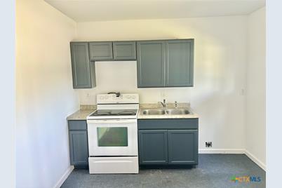 2511 Mumphord Street, Victoria, TX 77901 - Photo 6