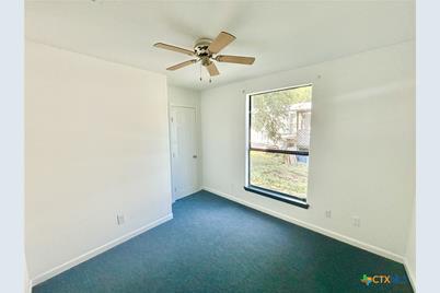 2511 Mumphord Street, Victoria, TX 77901 - Photo 8
