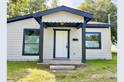 2511 Mumphord Street, Victoria, TX 77901 - Photo 1