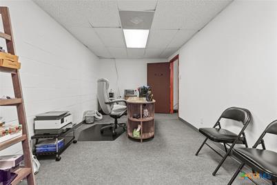 112 E Hallmark Avenue, Killeen, TX 76541 - Photo 10