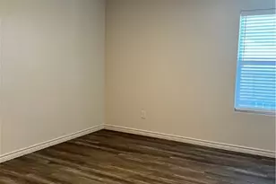 306 Dolphin Dr, Temple, TX 76501 - Photo 8