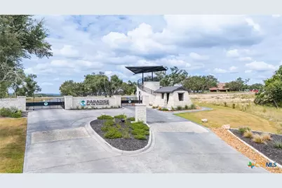 1622 Paradise Parkway, Canyon Lake, TX 78133 - Photo 2