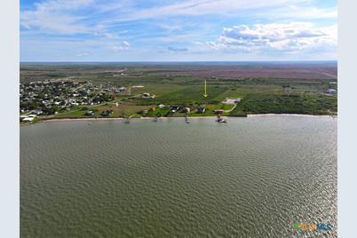 373 N Blackburn Avenue, Port Lavaca, TX 77979 - Photo 2