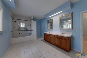 1283 S State Hwy 46, New Braunfels, TX 78130 - Photo 24