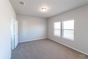 1208 Marvin Grv, Seguin, TX 78155 - Photo 8