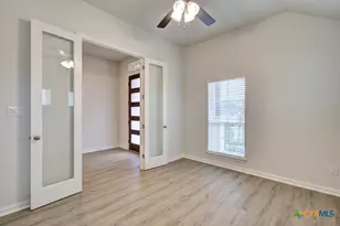 1735 Heritage Maples, New Braunfels, TX 78132 - Photo 8