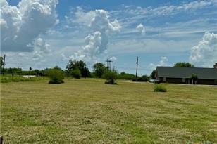 2907 Baker St, Victoria, TX 77901 - Photo 1