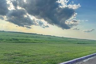 110 Trinity Shores Dr, Port Lavaca, TX 77979 - Photo 1