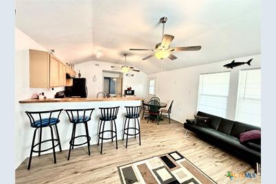 101 N 13th Street, Seadrift, TX 77983 - Photo 30