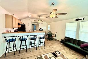 101 N 13th St, Seadrift, TX 77983 - Photo 18