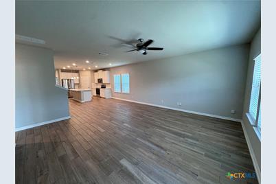 1280 Ella Crossing, New Braunfels, TX 78130 - Photo 6