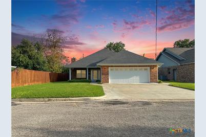 1340 Donovan Street, Gonzales, TX 78629 - Photo 1